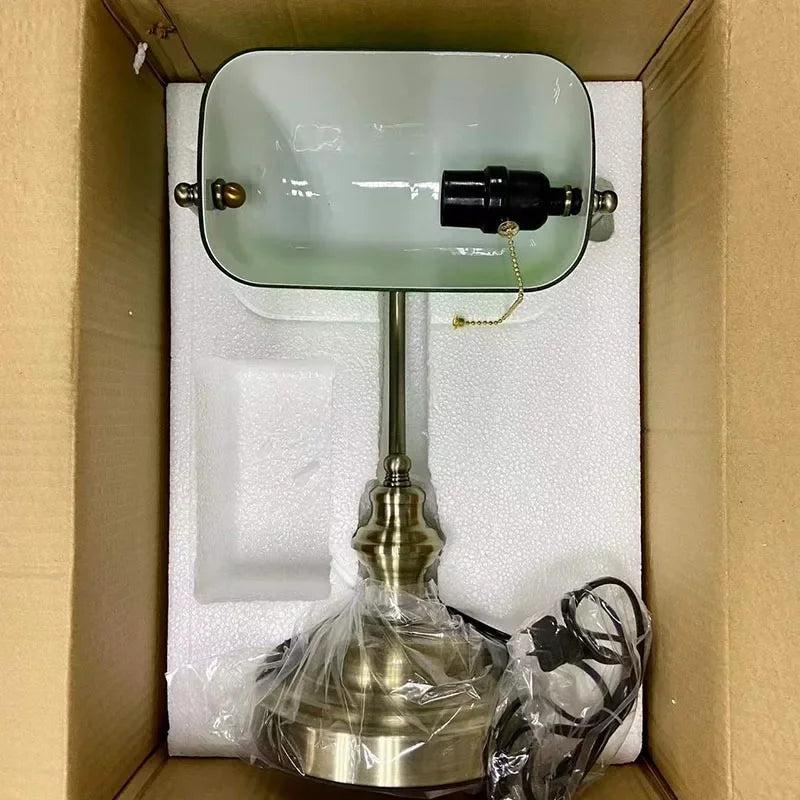 Classic Bankers Table Lamp